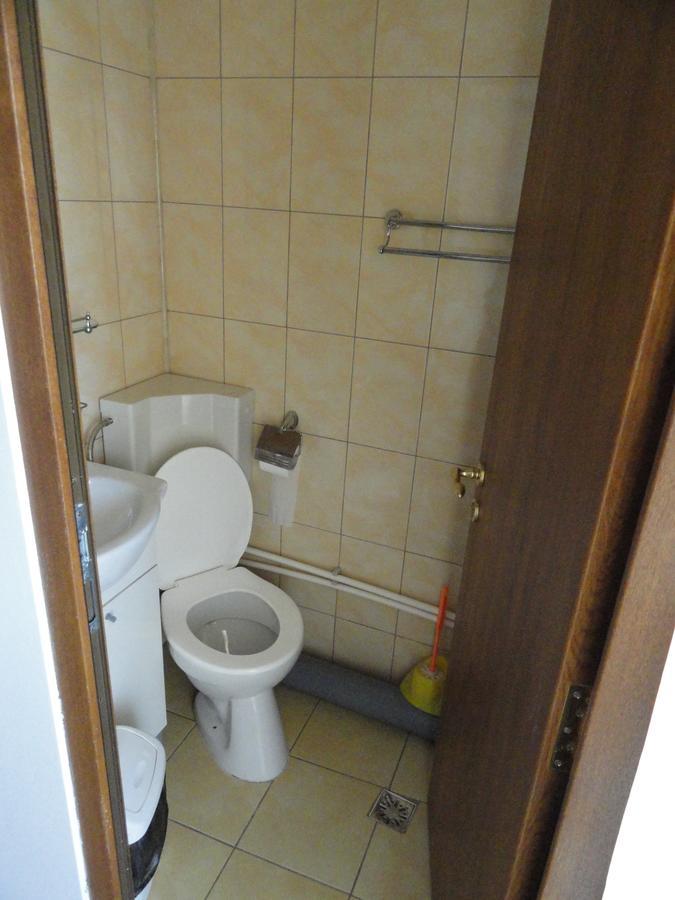 Pensiune Restaurant Avangarde Piteşti Kültér fotó